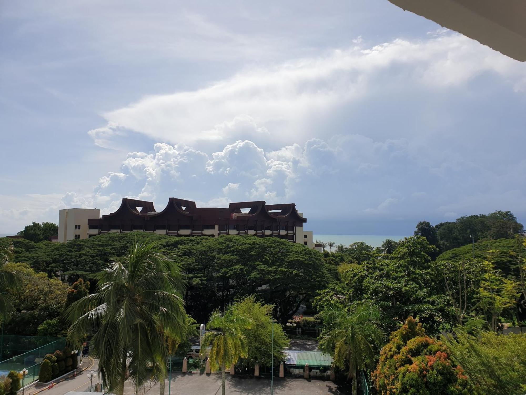 Sri Sayang By Coral Holiday Resort Batu Ferringhi Exterior foto